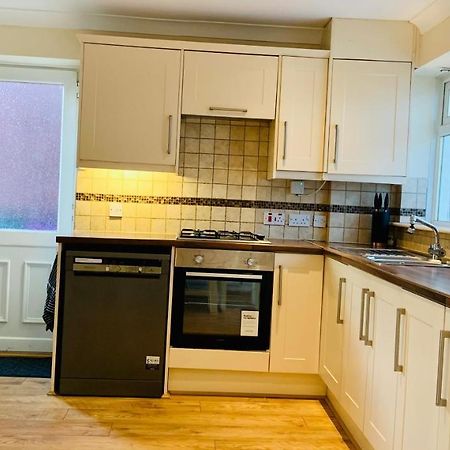 Homely Detached 3 Bedroom House Near Sheffield Родъръм Екстериор снимка